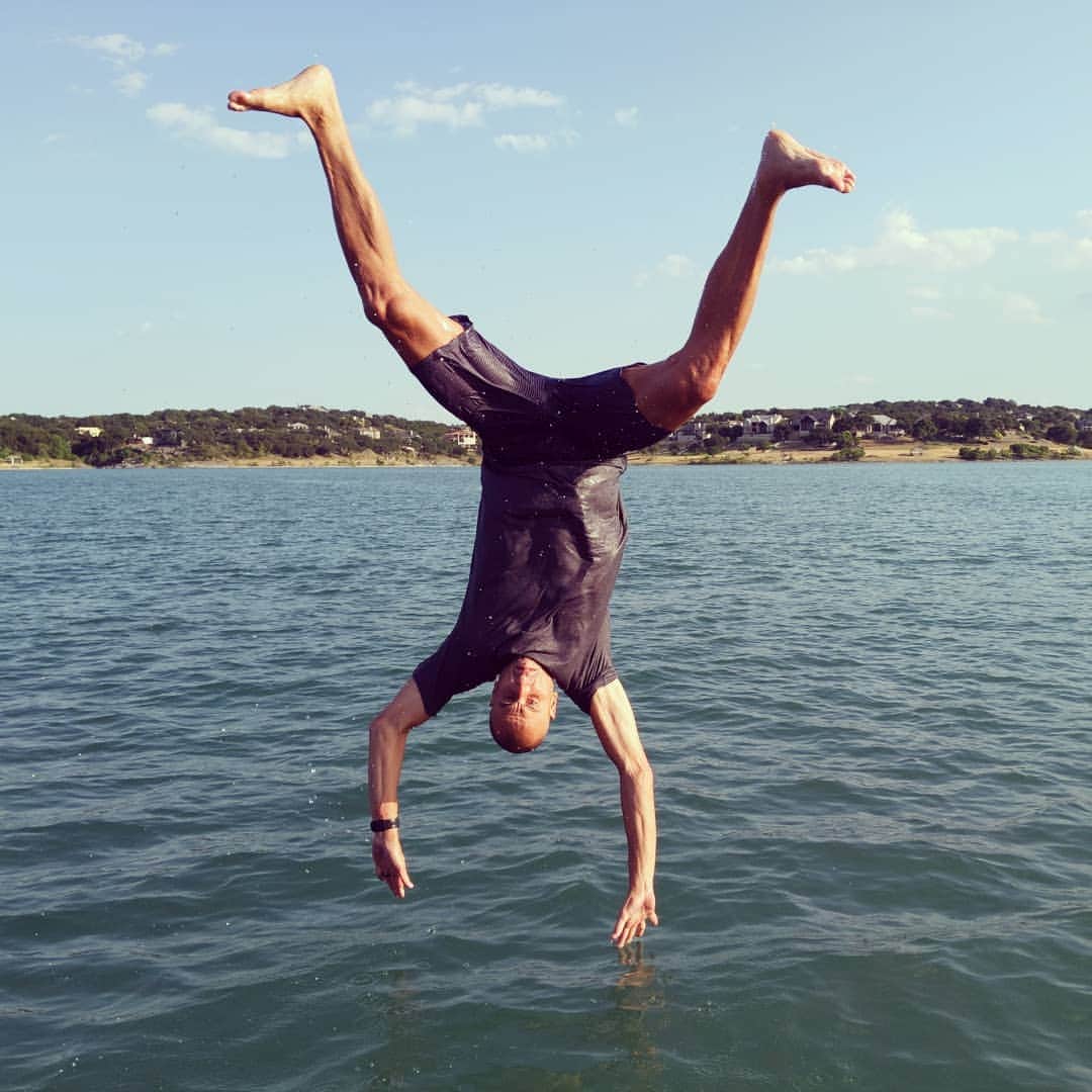 マヌ・ジノビリのインスタグラム：「🇺🇲After Hawaii and Costa Rica is time to enjoy a little bit of Texas before school starts! 🇦🇷 Después de Hawaii y Costa Rica es tiempo de disfrutar un poco Texas antes del comienzo de las clases.」