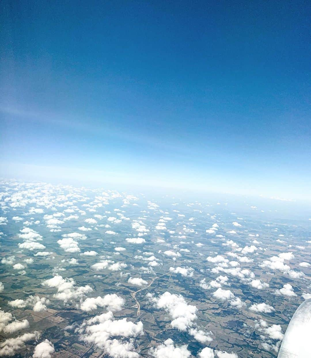 川島幸美さんのインスタグラム写真 - (川島幸美Instagram)「Dallasでトランジット。 目的地までもうすぐ✈️ 🚙💨 I'm just killing layover time at the airport in Dallas.🇺🇸 Long trip to destination.」8月17日 7時42分 - yukimikawashima