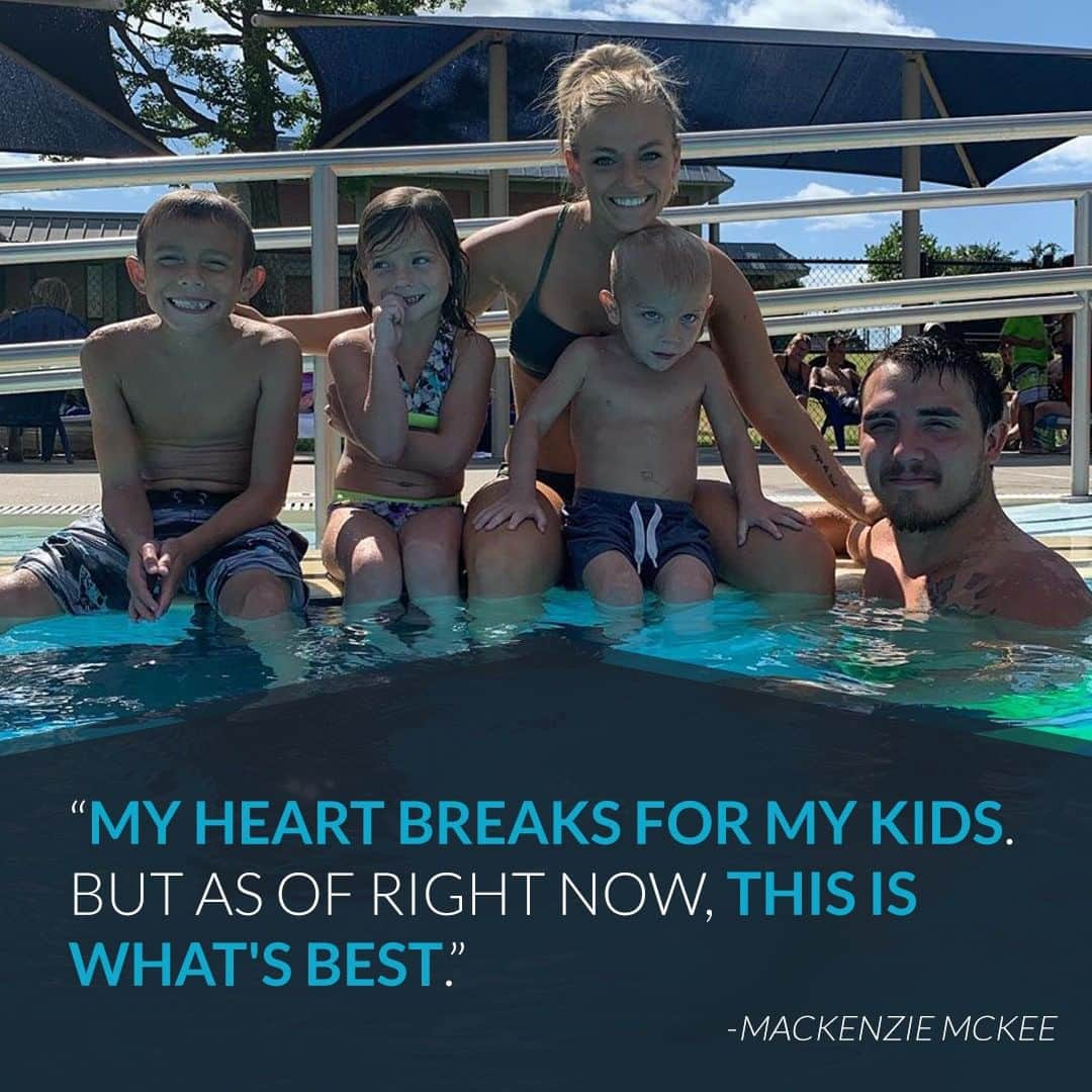 E! Onlineさんのインスタグラム写真 - (E! OnlineInstagram)「#TeenMom's Mackenzie McKee is saying she's "freshly single" after her husband denied cheating on her. Link in bio for the details. (📷: Instagram)」8月17日 8時45分 - enews