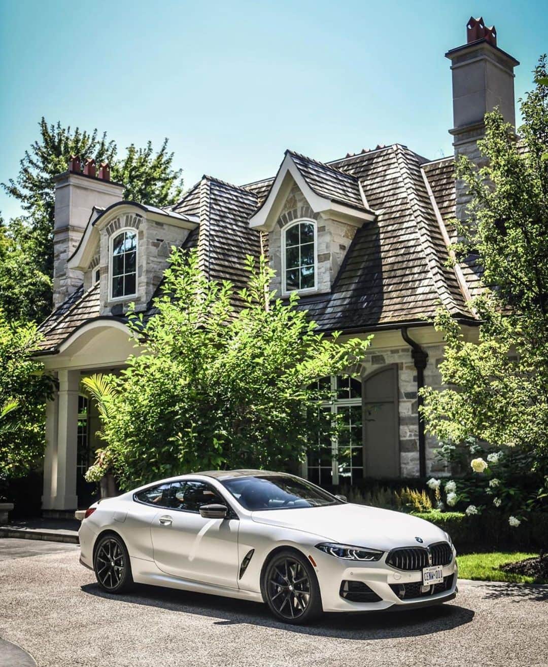 CarsWithoutLimitsさんのインスタグラム写真 - (CarsWithoutLimitsInstagram)「Guess the price of this estate? @Luxury_Listings showcases the most exclusive Real Estate and Vacation Villas across the globe. Make sure to follow @Luxury_Listings  Photo @scarfonephoto  #carswithoutlimits #bmw #m850i #bmw850i」8月17日 10時22分 - carswithoutlimits