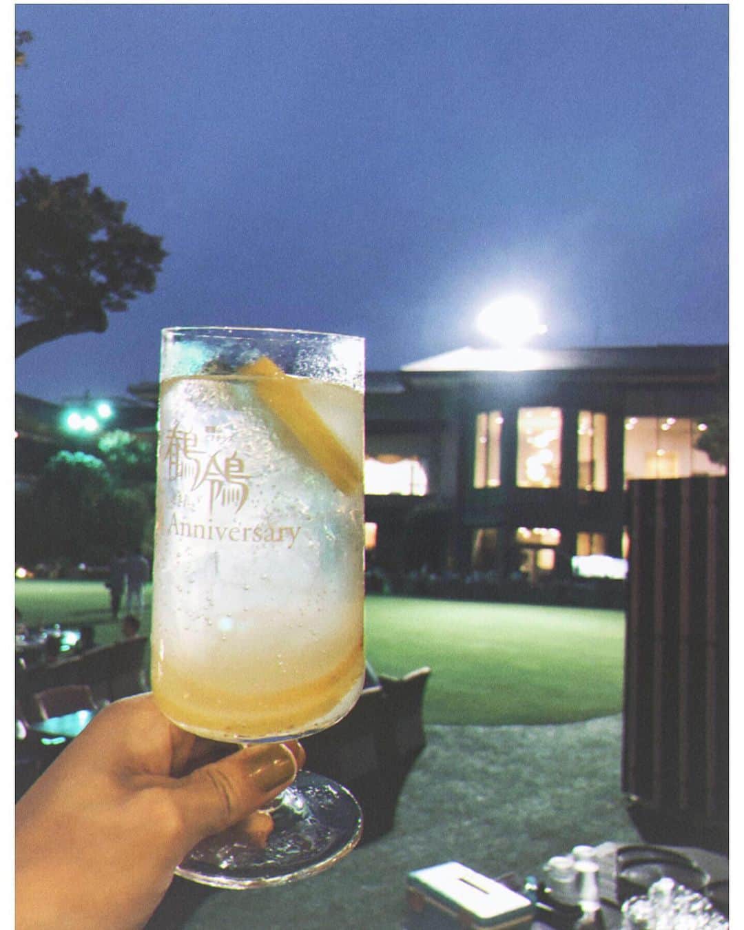 吉田怜香さんのインスタグラム写真 - (吉田怜香Instagram)「イタリアからうって変わって 日本のお盆 🍻 🇯🇵 . 正志が お盆に東京にくるのが 恒例になりつつあるから、今年もみんなで乾杯🎐 #家族写真 #おばあちゃんに送る 月がきれいでいい夜でした 🌕 .」8月17日 10時42分 - reikayoshida_