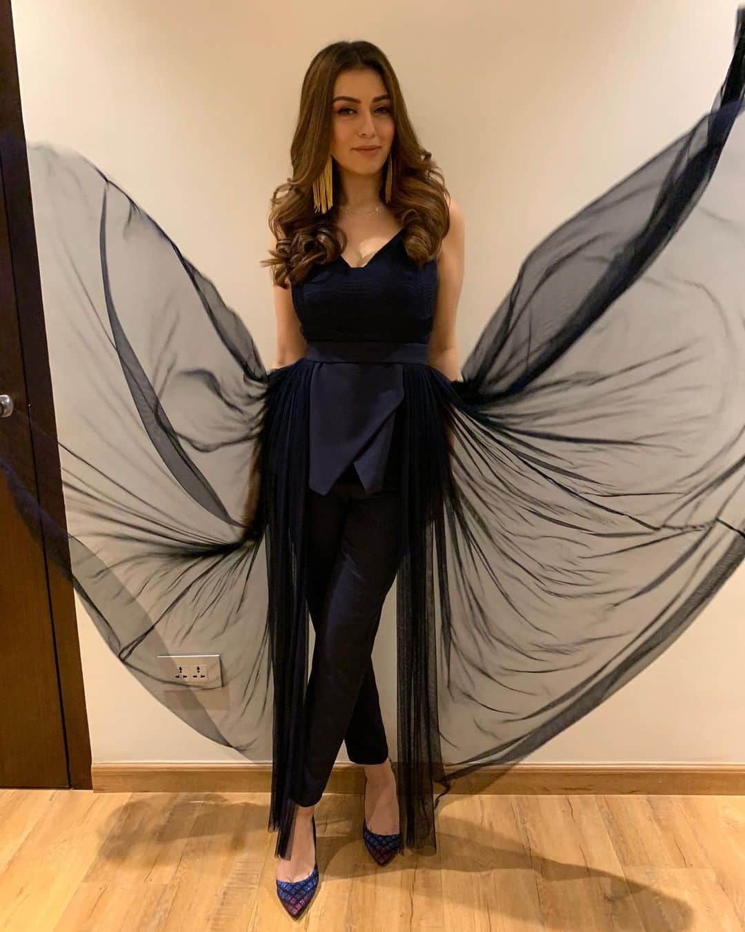 ハンシカ・モトワニさんのインスタグラム写真 - (ハンシカ・モトワニInstagram)「I believe I can fly 😉 🦋」8月17日 20時12分 - ihansika