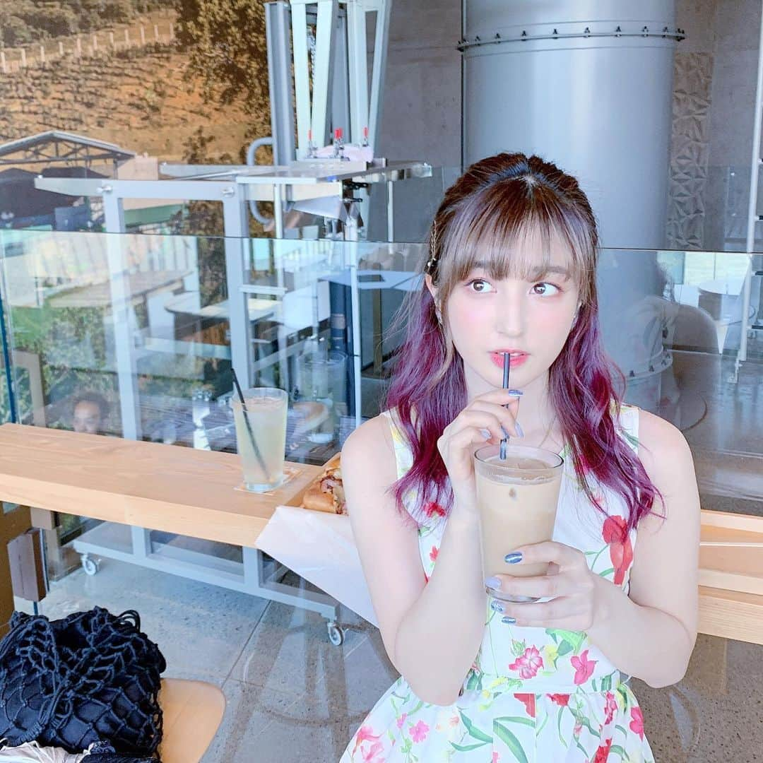 新希咲乃さんのインスタグラム写真 - (新希咲乃Instagram)「暑すぎね〜🥵 水分補給しっかりしてね♡ . #パープルヘア #新希咲乃 #中目黒カフェ  #リザーブロースタリー #starbucks #スタバ #夏休み #SUMMER #☕️」8月17日 20時16分 - niki_sakino