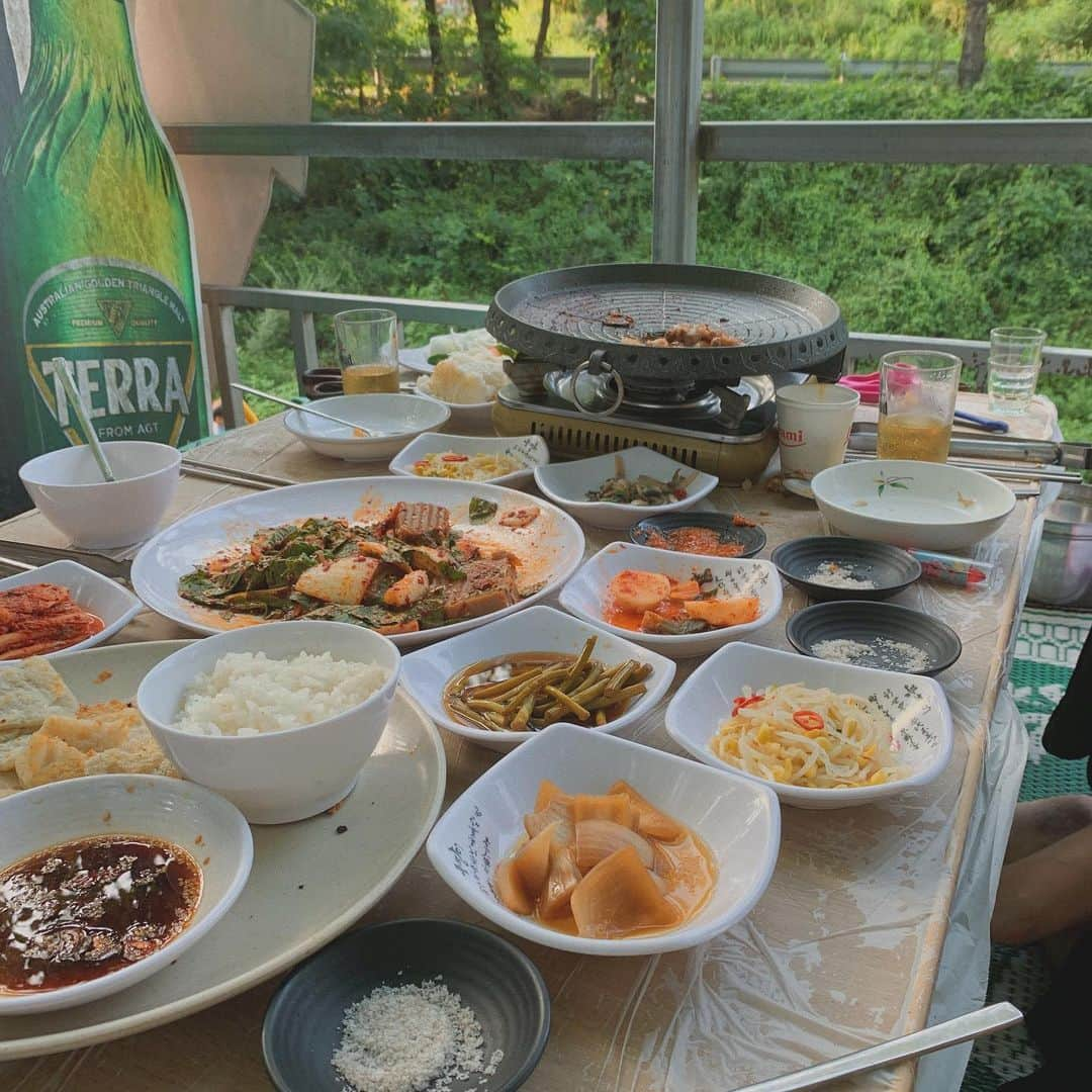 ホン・ヨンギさんのインスタグラム写真 - (ホン・ヨンギInstagram)「주말엔 역시 #육아 .... 계곡에서 백숙까지 클리어,,🤘🏻」8月17日 20時27分 - kisy0729