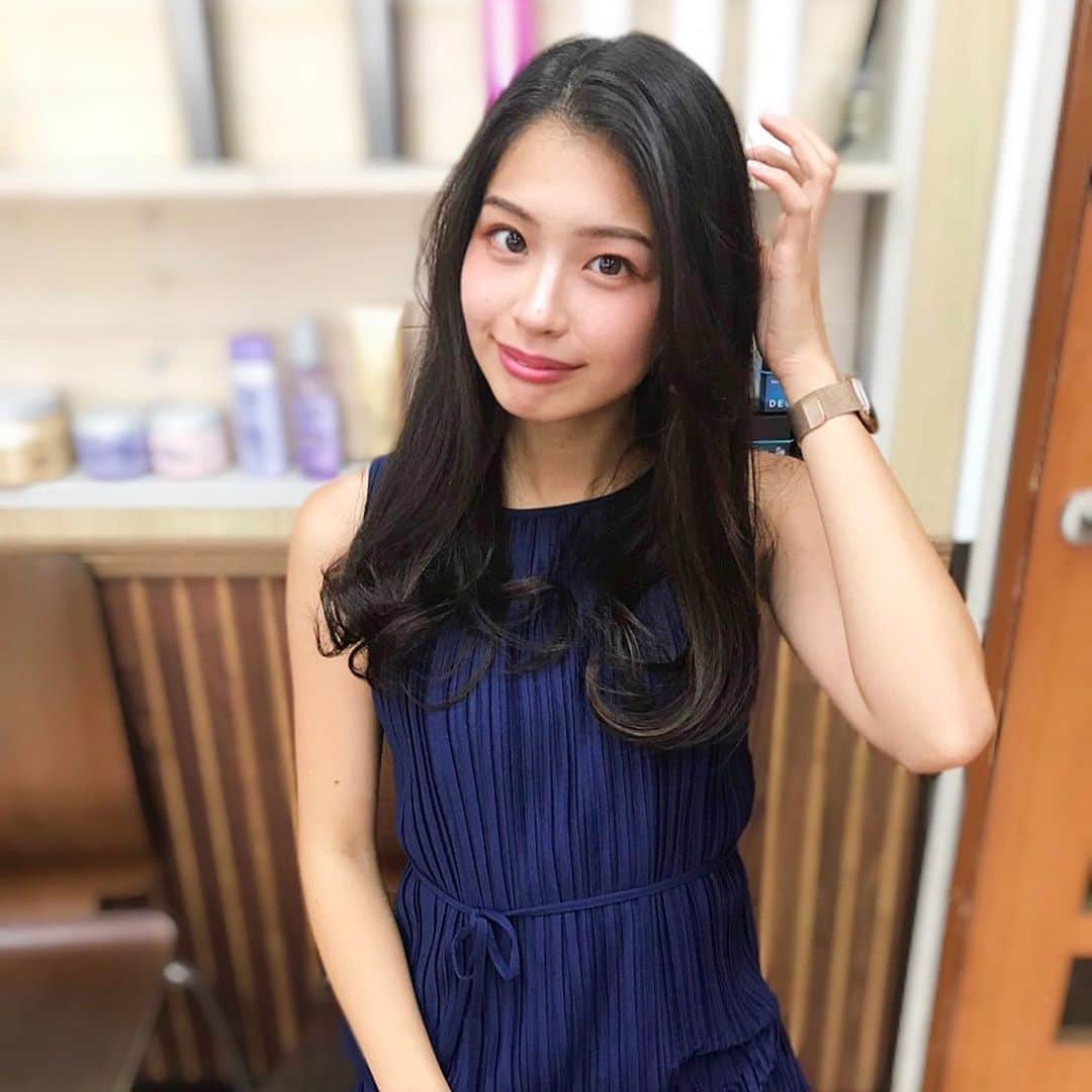 のインスタグラム：「. 安定の叔父cut💇‍♀️💈 . #newhair #hair #style #salon #hairstyle #hairarrange #hairsalon #shinjuku #美容院 #ヘアサロン #ヘアスタイル #ロングヘア #ヘアセット #新宿」