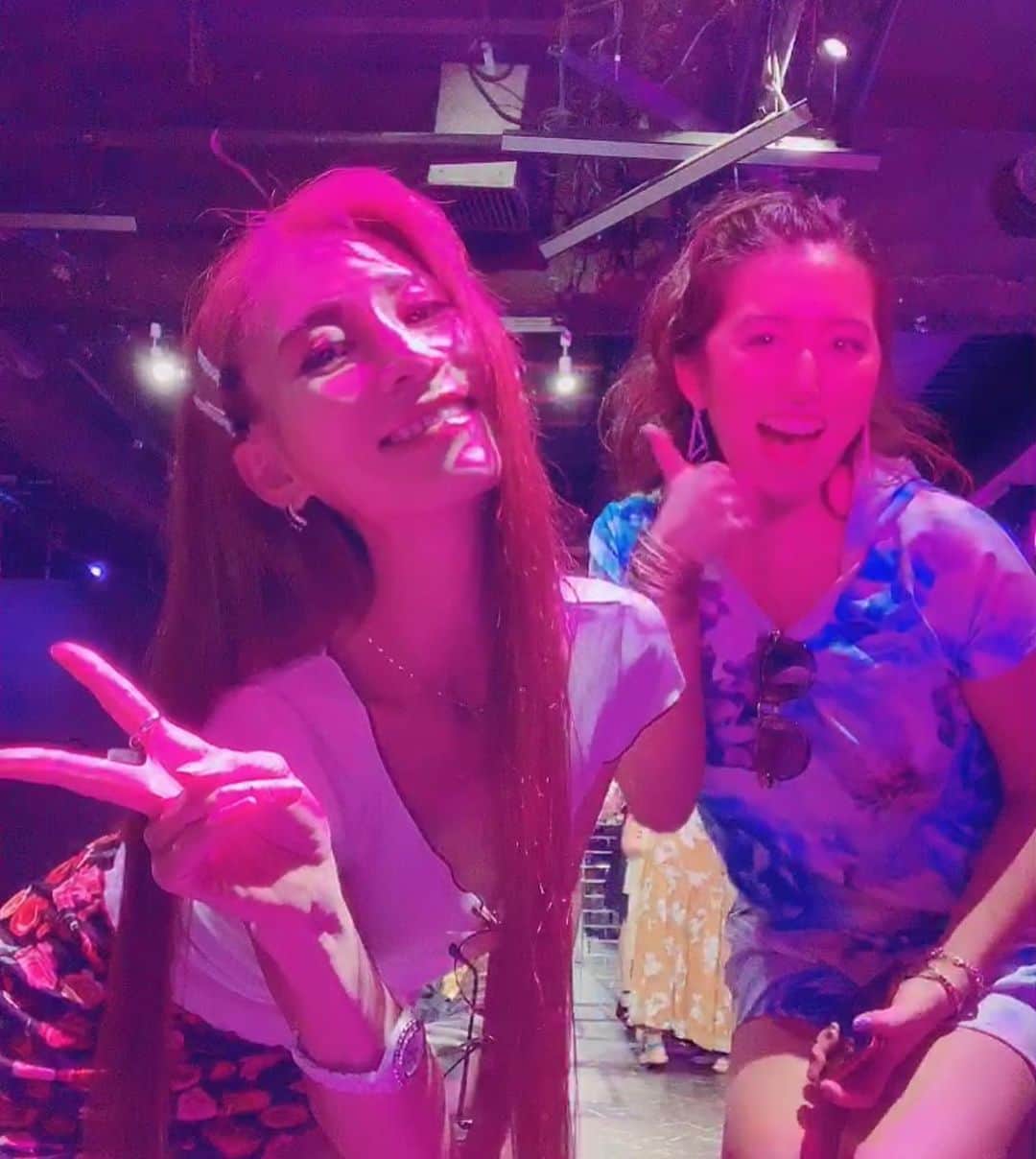 ささきえりさんのインスタグラム写真 - (ささきえりInstagram)「マリアナ♥️♥️♥️ ・ ・ ラージサイズモデル専門のグラマラスなモデルさんと😁♥️🌈 ・ ・ グラマーでセクシーだった😍 @mariana.lysxo ←大きめサイズのオシャレの参考になるファッション満載のマリアナのインスタグラム、是非フォローしてね☺️✨🌈 ＊ ＊ ＊ #渋谷コレクション #東京渋谷コレクション #マリアナ #model #モデル #渋谷 #夏 #グラマラス #グラマー #ファッション」8月17日 20時52分 - chaneri_ballet_style