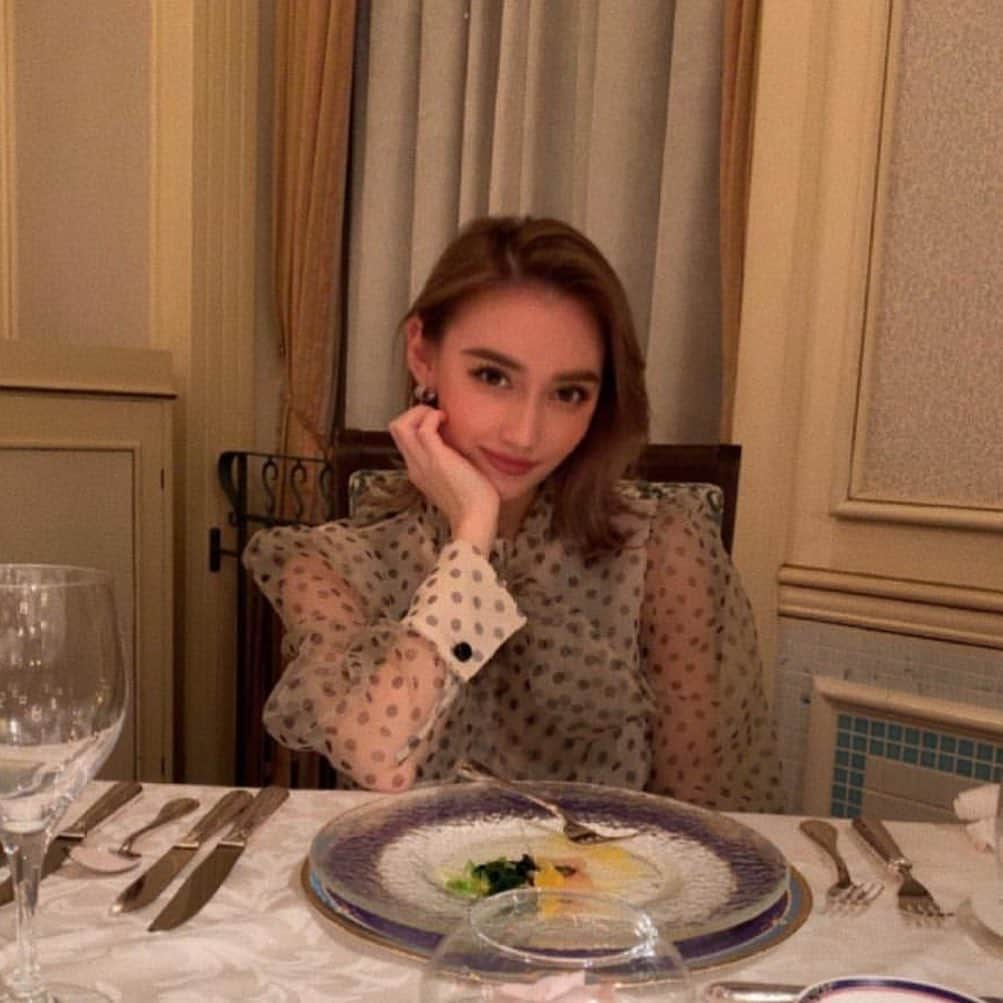 天使と女神のハーフさんのインスタグラム写真 - (天使と女神のハーフInstagram)「今回ご紹介させて頂くのは…🤩﻿﻿ ﻿﻿ . . Ninaさん《 @ninasakioka 》です❣ . . 世界に通用できる正統派美人❤️ . . Ninaさん《  @ninasakioka 》 素敵な投稿ありがとうございました💋﻿﻿ ﻿﻿ . まだまだ長はNinaさんのインスタには﻿﻿ たくさん素敵な投稿ございます！ ﻿ . . ぜひ、覗いてみてください 💁🏽‍♀️❤️ ﻿﻿ ﻿﻿ ﻿﻿ . ☆★☆★☆★☆★☆★☆★☆★☆★﻿﻿ ﻿﻿ . 名前の通り﻿﻿ 天使と女神のハーフのような﻿﻿ 美しさをもつ女性を﻿﻿ 沢山ご紹介していきます 🥰❤ . ️﻿﻿ ﻿﻿ 掲載ご希望の方は﻿﻿ ﻿﻿ @tenshi_to_megami と #天使と女神のハーフ ﻿﻿ ﻿﻿ をタグ付けしてください 💁‍♀️💞 ﻿﻿ ﻿﻿ . ★☆★☆★☆★☆★☆★☆★☆★☆ . . ﻿﻿ ﻿﻿ #美人 #美女 #美肌 #かわいい﻿﻿ #モデル #コスメ  #ファッション﻿﻿ #女子力  #美意識 #美意識向上 ﻿﻿ #ブランド #ヘアカラー #スタイル﻿﻿ #お灑落さんと繋がりたい ﻿﻿ #ロングヘア #前髪 #ヘアスタイル ﻿﻿ #タピオカ #寫真 #フォローバック ﻿﻿ #カメラ女子 #セルフィー ﻿﻿ #カメラ好きな人と繋がりたい ﻿﻿ #bayflow #サロモ #サロンモデル﻿ #美容 #ダイエット #アパレル」8月17日 21時02分 - tenshi_to_megami