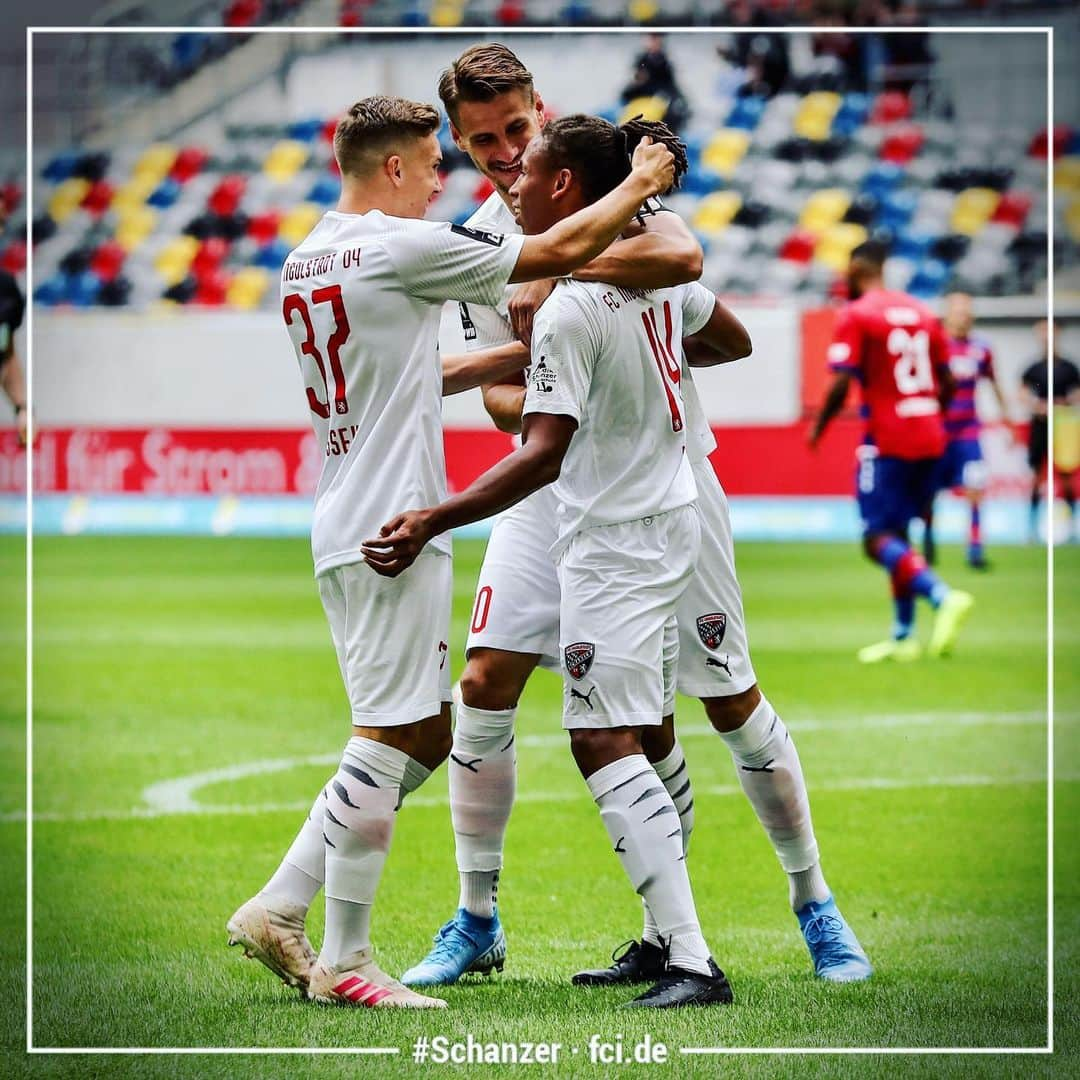 FCインゴルシュタット04さんのインスタグラム写真 - (FCインゴルシュタット04Instagram)「ANPFIFF & TOR‼️⚽️💥 Was für ein Start der #Schanzer 👊 @caniggia.14 #Elva erzielt mit dem ersten Schuss die Führung für unsere Jungs🤩💪 . . #Tor #KFCFCI #Goal #fussball #football #fussball #treffer #salto #Cani #Support #Schanzerdassindwir #FCI #FCIngolstadt #Leidenschaft #Fu3ball #zeigtsuns #3Liga #gemeinsam #zusammen」8月17日 21時15分 - dieschanzer