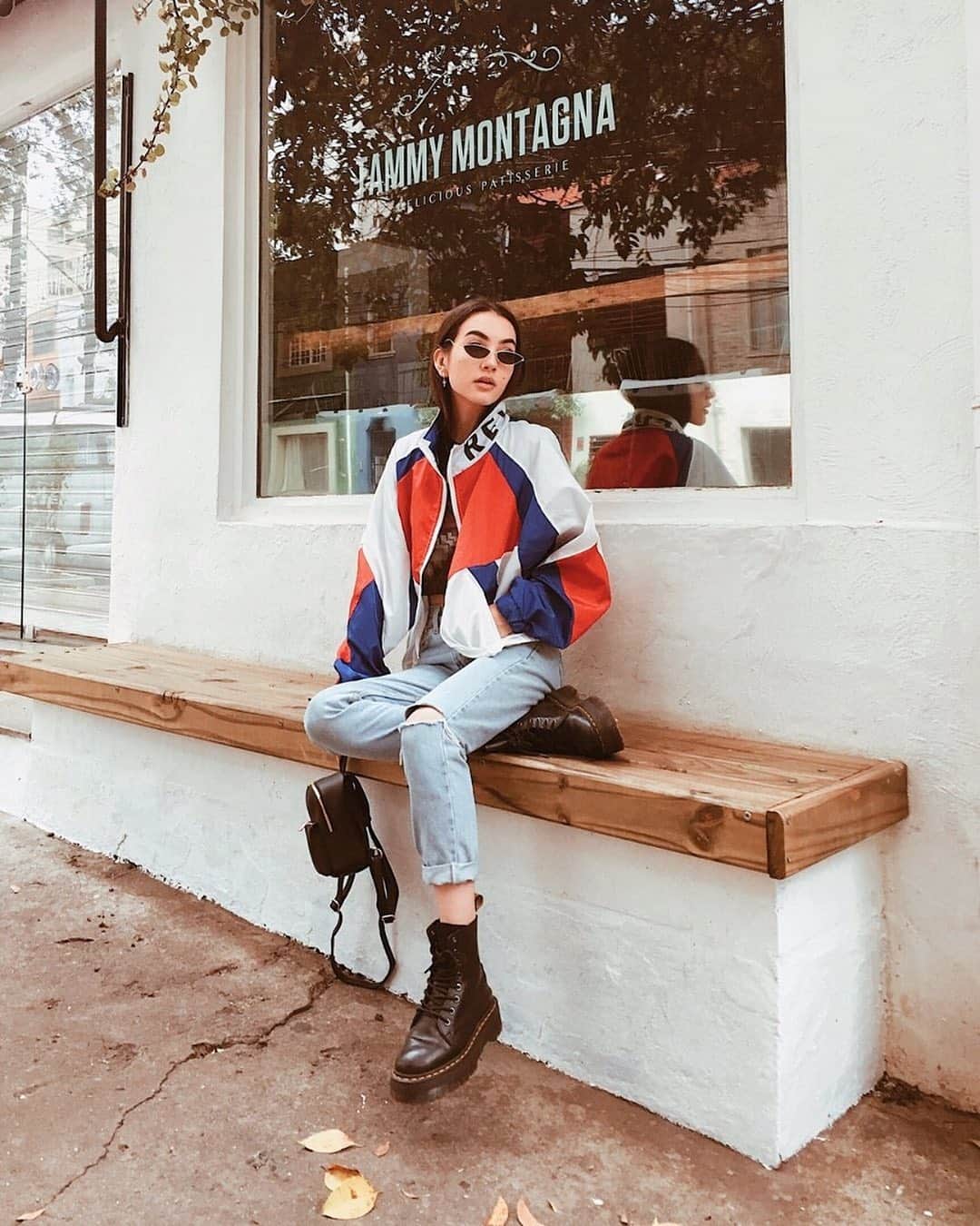 SHEINさんのインスタグラム写真 - (SHEINInstagram)「What's your mood today?👌 @evthalia  Shop 'Color Block Letter Print Jacket' link in bio. ID:564242 #SHEIN #SHEINgals #SHEINstyle #SHEINfw2019 #jacket #letterprint #colorblock」8月17日 21時17分 - sheinofficial