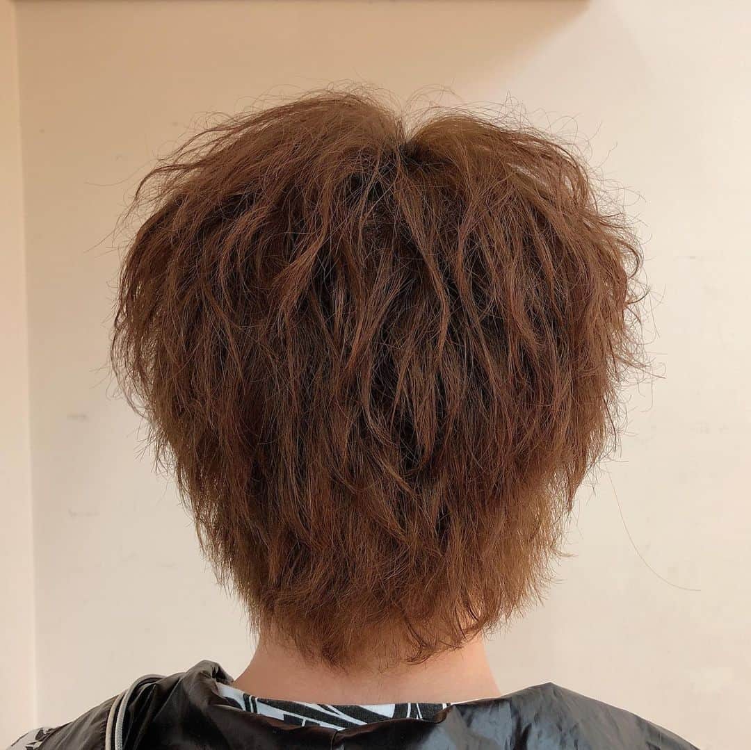 八島諒さんのインスタグラム写真 - (八島諒Instagram)「. やっぱ人の 髪の毛セット好きだな〜 . . #小俣一生 #八島美容室 #はじめました」8月17日 12時42分 - ryo_yashima