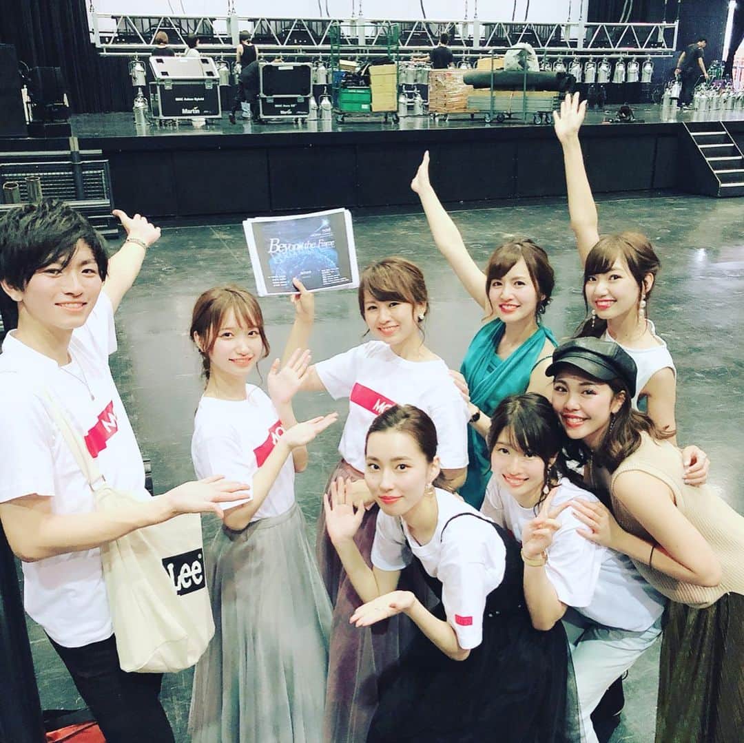浜田真衣のインスタグラム：「3度目のMC🎤 経験したからこそ MCの影響力の大きさや重要性、 大変さが身に染みてわかる☘ こんな素敵な役を与えてくれたことにすごく感謝していて、このお蔭で新しい夢も出来ました💐  MCとしてまだまだ 幅を広げていきたいからこそ 課題も盛り沢山☘  次、選んでくれた時のために 準備進めていこっと(Ü)  1枚目の写真はチームMC✨ 皆には本当に支えられました💐 りかちゃん(@rika_m1) れいぴょん(@reikayamashita) 常に周りを気にかけてくれて 沢山のアドバイス本当にありがとう！ 私もはやく2人に追いつけるよう頑張るよ✨  こーへい先生(@kohei_1117 ) りこちゃん(@pin_96 ) 初めてペア組めてすごく嬉しかった!! サポートしてくれて本当にありがとう、 また一緒にくみたいね♡  ほずみん(@hozumiiiiin ) みきちゃん(@miki_s0630 ) なみちゃん(@nami_chankawai ) 初めてとは思えん程堂々としてて すごく刺激を貰いました😍 また一緒にMCできますように♡  2枚目はリハーサルの時の✨ 次のfesが既に楽しみで仕方ない♡  #monaフェス #リアルシンデレラストーリー#instagood #浜田真衣 #関西モデル #mc  ーーーーーーーーーーーーーー  宣伝🌸  Line@(ID):@bkj4113l  Twitterアカウント:@nna1317  SHOW ROOM:はまD部屋  MONA🌈:@mona_magazine  劇団MONA:@gekidan_mona  MONA映画: @jodame_movie」
