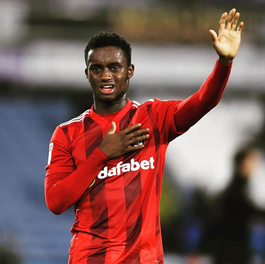 フラムFCさんのインスタグラム写真 - (フラムFCInstagram)「Cool, calm and collected. 🦇 #OneOfOurOwn」8月17日 14時55分 - fulhamfc