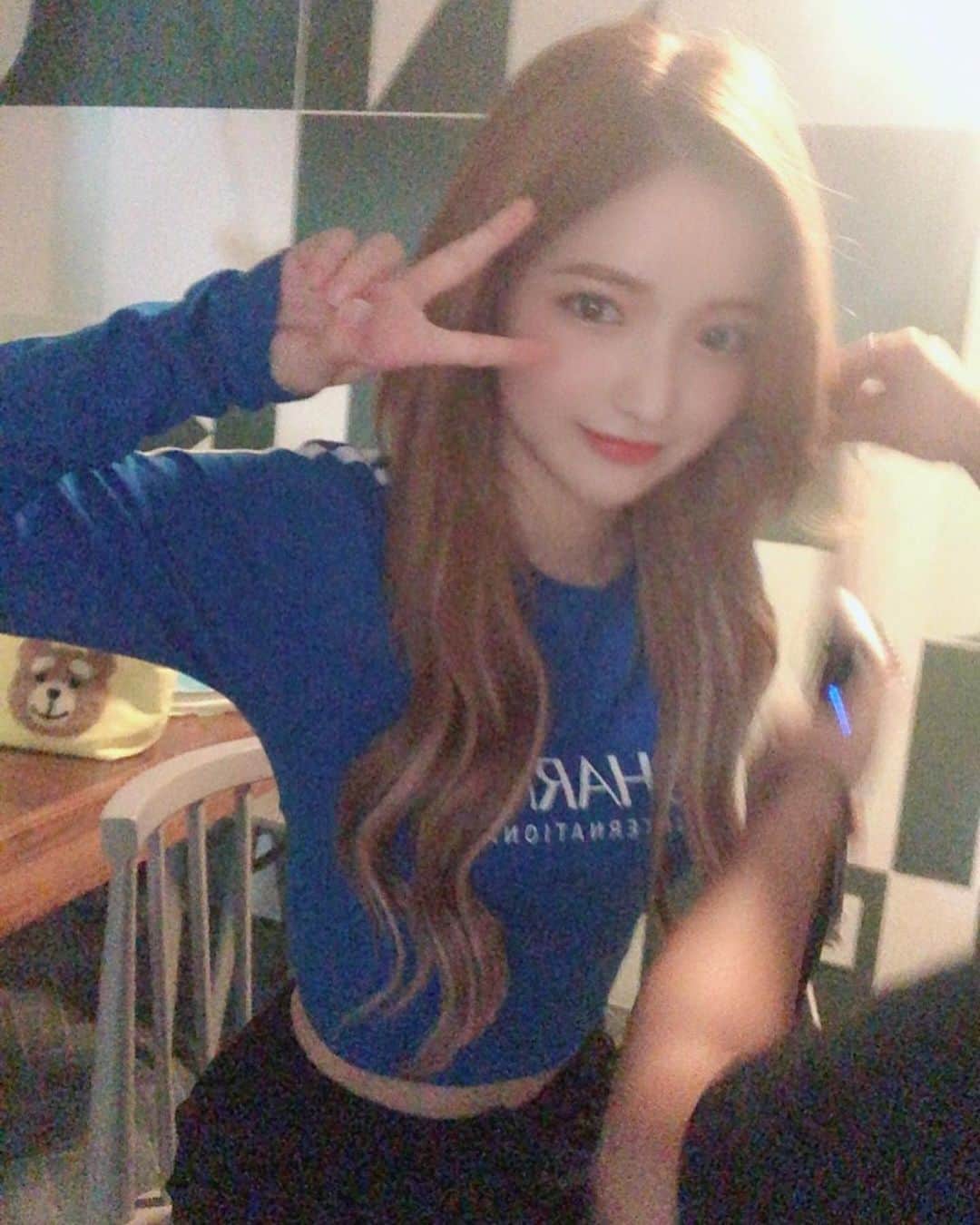 南りほのインスタグラム：「조금만 기다룟✌🏻💕」