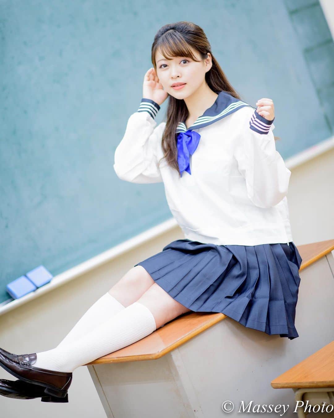 のインスタグラム：「. . . 「ハコスタジアム東京」で撮った写真です。 モデルは、ひかりちゃんです。 It is a picture taken in the studio “HACO STADIUM TOKYO.one”. Her name is Hikari. . . #ポートレート #ポートレート女子 #ポートレートモデル #ポートレート撮影 #ポートレート部 #ポートレイト #ポトレ #被写体 #モデル #被写体モデル #写真部 #東京カメラ部 #サロンモデル #セーラー服 #撮影会モデル #撮影会の女神さま #portrait #excellent_portraits #girlsphoto #lovers_nippon_portrait #portrait_perfection #portraitphotography #japanesegirl #japanesemodel #tokyogirl #good_portraits_world #모델촬영 #인물사진」