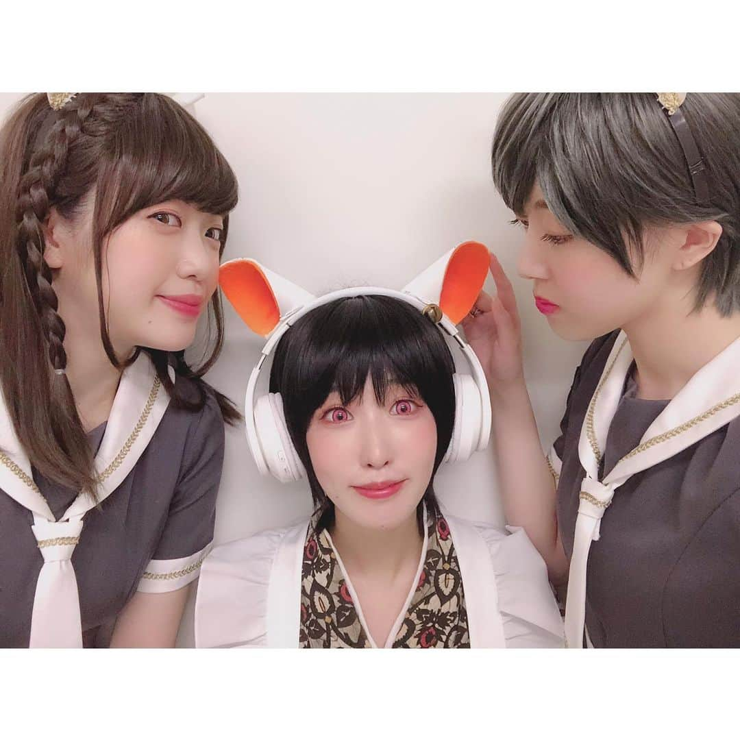 松村芽久未さんのインスタグラム写真 - (松村芽久未Instagram)「﻿ ﻿ ﻿ #SS_P再演 セリ✖︎ヒカリ✖︎エツコ﻿ ﻿ ﻿ ﻿ ヒカリがいつも可愛がってて学園の﻿ マスコットキャラクターのエツコ😸﻿ ﻿ 親父ギャグ、いつもありがとうね（笑）そして﻿ いつもヒカリを笑かしてくれてありがと！！﻿ ﻿ ﻿ #栗生みな #谷茜子」8月17日 15時46分 - m.egu0626