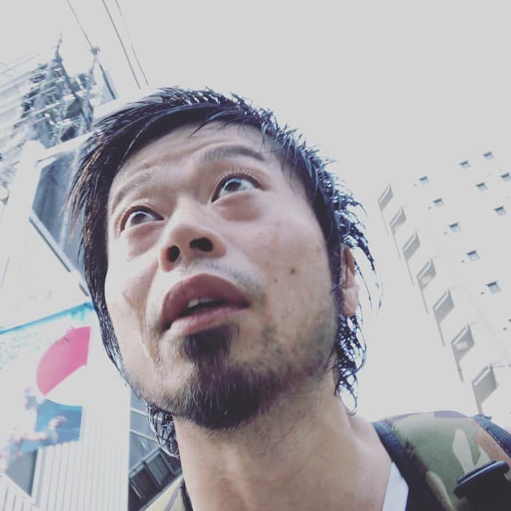 上中丈弥のインスタグラム：「tribetokyommaにて青木先生の柔術クラス。楽しくて汗だくで、ちょー息抜きになりました。 大人の部活最高 #イナ戦 #イナズマ戦隊 #tribetokyomma  #jiujitsu  #柔術」