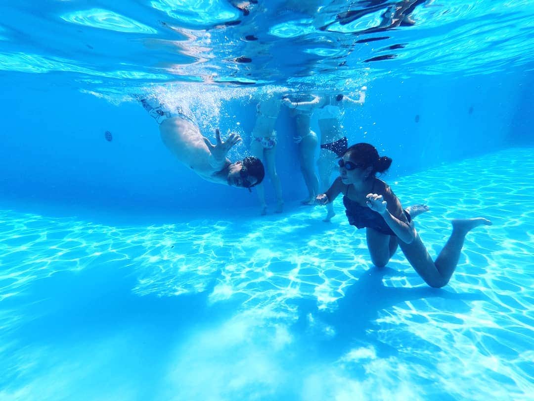 福川雅顕さんのインスタグラム写真 - (福川雅顕Instagram)「. zero gravity . #無重力 #pool #プール #品川プリンス」8月17日 16時21分 - masaakifukugawa