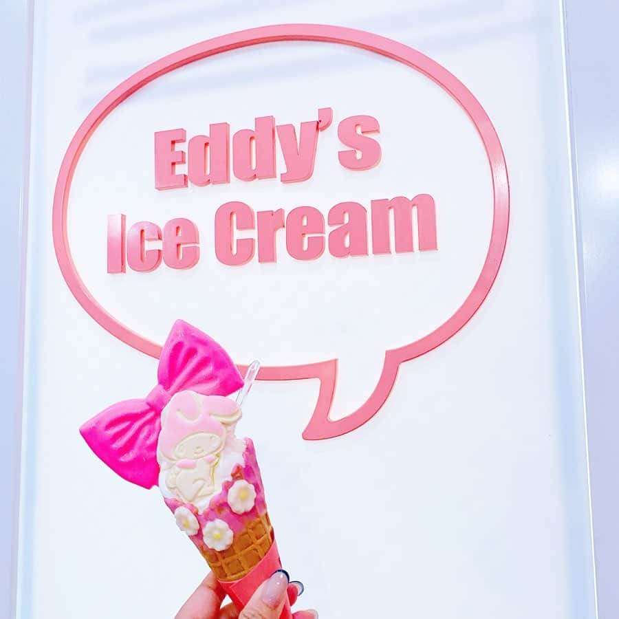 星読みプリンセス・エリ様さんのインスタグラム写真 - (星読みプリンセス・エリ様Instagram)「久しぶりにEddy's Ice Cream  @eddys_ice_cream_  行ってきたよ🍦💕💕﻿ ﻿ ﻿ 今月はマイメロとのコラボ🐰🎀﻿ 可愛いすぎるー💕💕﻿ ﻿ 娘ちゃんはマイメロが好きだから喜んでたよ♬﻿ ﻿ ﻿ #eddysicecream #PR﻿ #hub_eddysicecream﻿ #エディーズアイスクリーム﻿ #原宿 #神宮前 #表参道﻿ #アイスクリーム #アイス﻿ #ソフトクリーム ﻿ #かわいいものが好き ﻿ #サンリオ#Sanrio#コラボ﻿ #サンリオコラボ﻿ #マイメロディ#マイメロ﻿ ﻿」8月17日 16時33分 - eri.princessmind