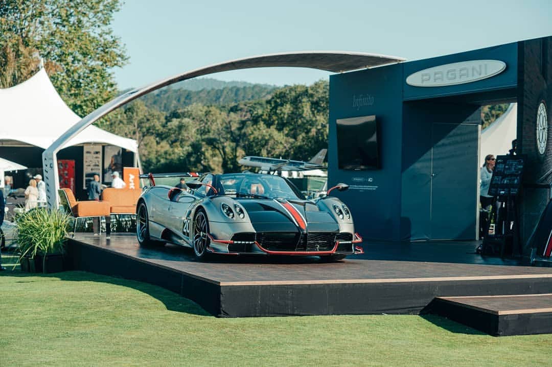 パガーニ・アウトモビリのインスタグラム：「The ultimate Pagani creation, the Roadster BC side by side with the Zonda Collection at The Quail, A Motorsports Gathering. Pagani's state of the art and the Zonda myths in such a stunning setting, it's something just epic!  #pagani #discoveringbc #huayra #roadsterbc #zonda #zondaf #zondar #zondacinqueroadster #zondahpbarchetta #zonda20 #zonda20anniversary #montereycarweek #montereycarweek2019 #thequail #quail2019 #pebblebeachconcours @pebblebeachconcours」