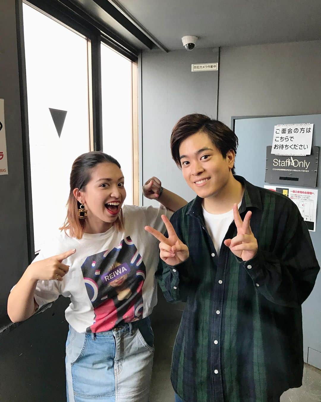 ダンドイ舞莉花のインスタグラム：「先週はゆーしん出演の〜  Like A [room 3]へ！ [room 2]で気になってたとこが解明したり！音楽はキャッチーで頭に残るこのシリーズ。続きが気になる！  でも[room 1]観れてないから、、DVDかな？  お写真にぴったりなキャプション付けてみたよ😍  #中谷優心 #musical #tokyo #likea #イケメン揃い #ライカシリーズ」