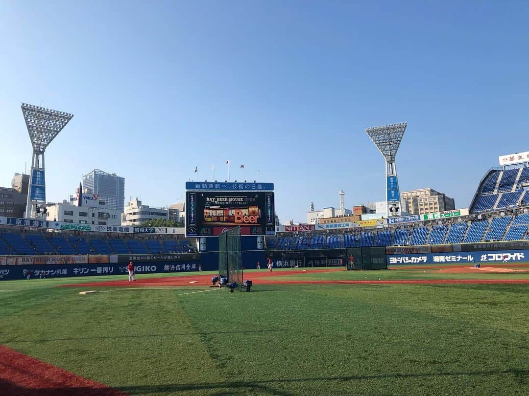 TBS「TBS野球班」さんのインスタグラム写真 - (TBS「TBS野球班」Instagram)「2位広島、3位DeNA  ゲーム差0.5の直接対決🔥﻿ ﻿ DeNAは連敗脱出となるか!!﻿ ﻿ DeNA先発は石田健大投手！﻿ 2年ぶりの広島戦勝利を目指しマウンドへ！﻿ ﻿ 対する広島の先発はモンティージャ投手！﻿ 7月10日支配下登録され、今回で2度目の先発へ！﻿ ﻿ ﻿ この後﻿ ごご6時〜BS-TBSで﻿ 横浜DeNAベイスターズvs広島東洋カープとの一戦を野村弘樹さんの解説でお伝えします。﻿ ﻿ #TBS﻿ #石田健大 選手﻿ #モンティージャ 選手﻿ #横浜DeNAベイスターズ﻿ #広島東洋カープ﻿ #野村弘樹さん﻿ #小笠原亘アナウンサー﻿ #熊崎風斗アナウンサー﻿ #ハマスタ﻿ #横浜スタジアム﻿ #東京オリンピック﻿ #tokyo2020﻿ #世界野球プレミア12 #侍ジャパン #公式サポートキャプテン #中居正広」8月17日 17時13分 - tbsbaseball