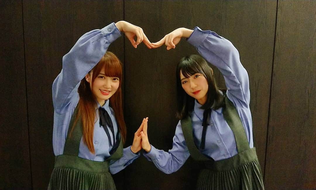 のインスタグラム：「. 「#ザンビ THE ROOM 最後の選択」 オフショットまだありました〰️！ 日向坂46の活躍がすごいですね☀️ さいたまスーパーアリーナ楽しみですね😃 ハートかな？？❤️ . #日向坂46 #加藤史帆 #金村美玖 #立ち漕ぎ #8月28日発売 #3rdシングル #10月2日発売 🤗 #ワンマンライブ  #おめでとうございます 🎊 .」