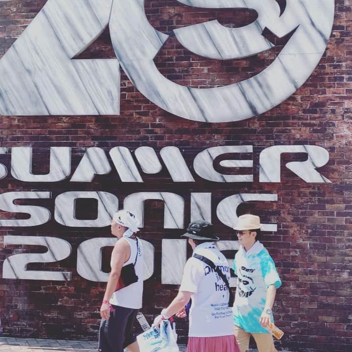 のインスタグラム：「控えめに言ってもサマソニ楽しすぎる！ #summersonic」