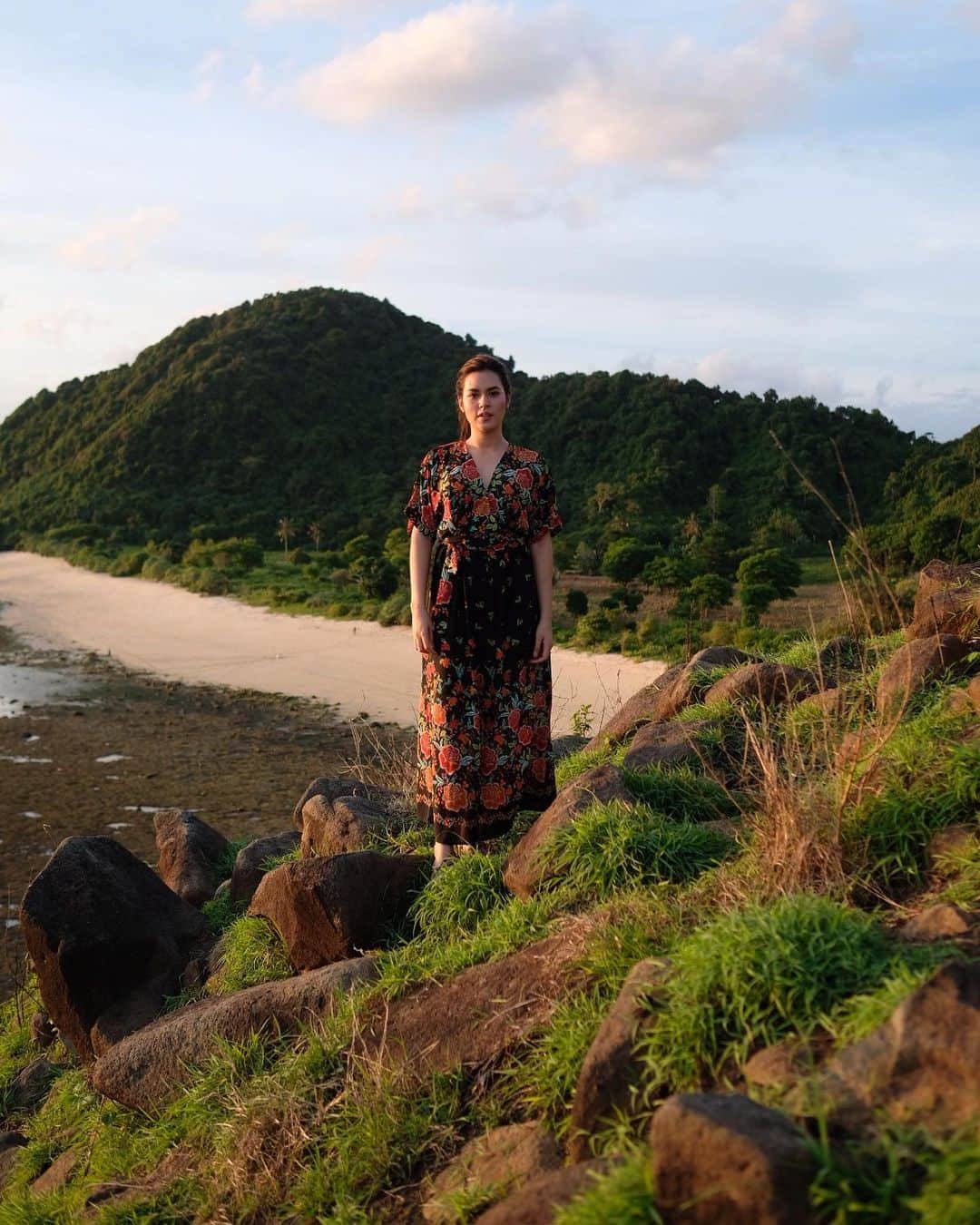 Raisa Andrianaさんのインスタグラム写真 - (Raisa AndrianaInstagram)「Throwback dari Lombok! Pict by @debucung 🍃」8月17日 17時21分 - raisa6690