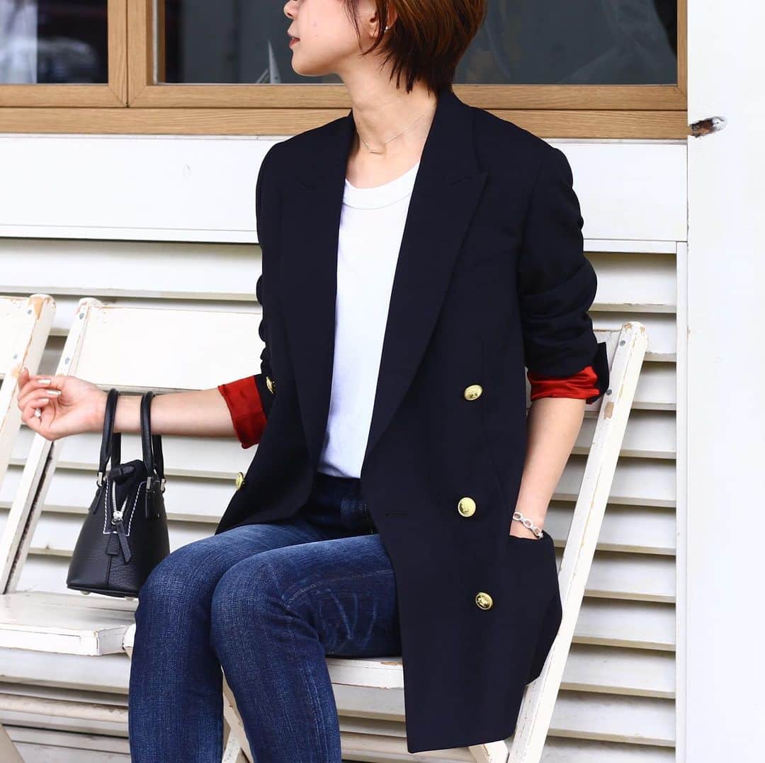 【ANN DE ARKさんのインスタグラム写真 - (【ANN DE ARKInstagram)「【NEW ARRIVAL】 ・ MADISON BLUE  BLEECKER W6B BLAZER ¥93,960- ・ ・ 大人の定番アイテムとして欠かせない上品なジャケット。 いつものスタイルに羽織るだけで様になるブランドの代表的アイテムです🕊 お問い合わせはこちらから ⬇︎⬇︎⬇︎⬇︎ @ann_de_ark ・ #マディソンブルー #madisonblue  #new #19aw #maisonmargiela  #マルジェラ #fashion #ファッション #coordinate #style #styling #コーデ #コーディネート #レディース #ショップ #栃木 #宇都宮 #arknets #anndeark」8月17日 17時40分 - ann_de_ark