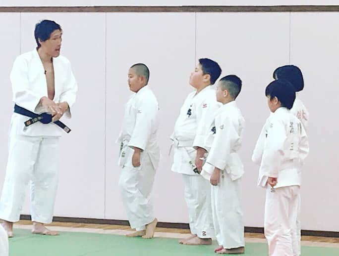 篠原信一さんのインスタグラム写真 - (篠原信一Instagram)「フジテレビ系列「ライオンのグータッチ」朝9:55〜10:25 で放送予定！ 今日から４週続けて出ますので見てねー！ #柔道 #judo #judokids #🥋」8月17日 17時44分 - s.shinohara_life