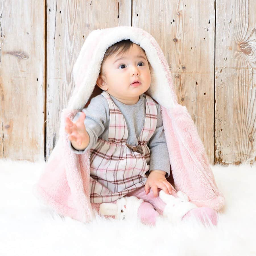 こどもの森e-shopさんのインスタグラム写真 - (こどもの森e-shopInstagram)「ㅤ ㅤ New Collection🍂⋆. ㅤ kids zooからも秋のベビーアイテム続々入荷中❣️ ㅤ ジャンスカとTシャツの重ね着に見えますが 1枚で着れるワンピースなので着脱が簡単👗 この秋トレンドのチェック柄🍁♥︎ ㅤ kids zooらしいやわらかな色づかいで ベビーちゃんのキュートさを引き立てます💘 ㅤ もう少し寒くなったら帽子や 昨日ご紹介したうさぎさんポンチョとの コーデがおすすめです🐰🧶 ㅤ W60302 ワンピース(70～95cm)\3600+tax W60100 ポンチョ(S～M)\3300+tax W61401 帽子(46～48cm)\2300+tax W61010 レギンス(70～95cm)\2000+tax (近日発売予定) ㅤㅤㅤㅤㅤㅤㅤㅤㅤㅤㅤㅤㅤ ㅤㅤㅤㅤㅤㅤㅤㅤㅤㅤㅤㅤㅤ #こどもの森eshop #こどもの森 #丸高衣料 #moujonjon #ムージョンジョン #daddyohdaddy #ダティオダディ #Caldia #カルディア #studiomini #スタジオミニ #kidszoo #キッズズー #donkeyjossy #ドンキージョッシー #子供服 #こどもふく #プチプラ #キッズコーデ #キッズファッション」8月17日 18時01分 - kodomonomori_eshop