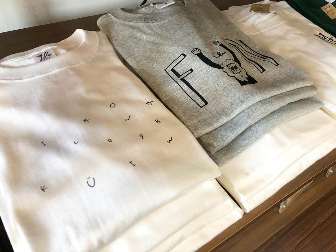 original brand 【ilu098】さんのインスタグラム写真 - (original brand 【ilu098】Instagram)「Thank you👍🌴 アイルTシャツの旅立ちラッシュ！ 本日も沢山のご来店ありがとうございます♫ newな1枚とHave a good summer time！ #ilu098 #Okinawalife #沖縄 #ぎのわんヒルズ通り #普天間」8月17日 18時26分 - ilu098