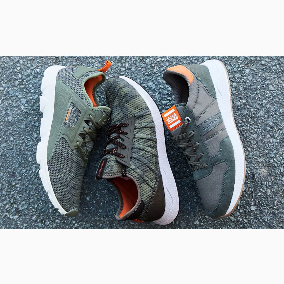 のインスタグラム：「These sneakers just dropped, all ready to do your outfits good. ✌ #jackandjones #mensfootwear」