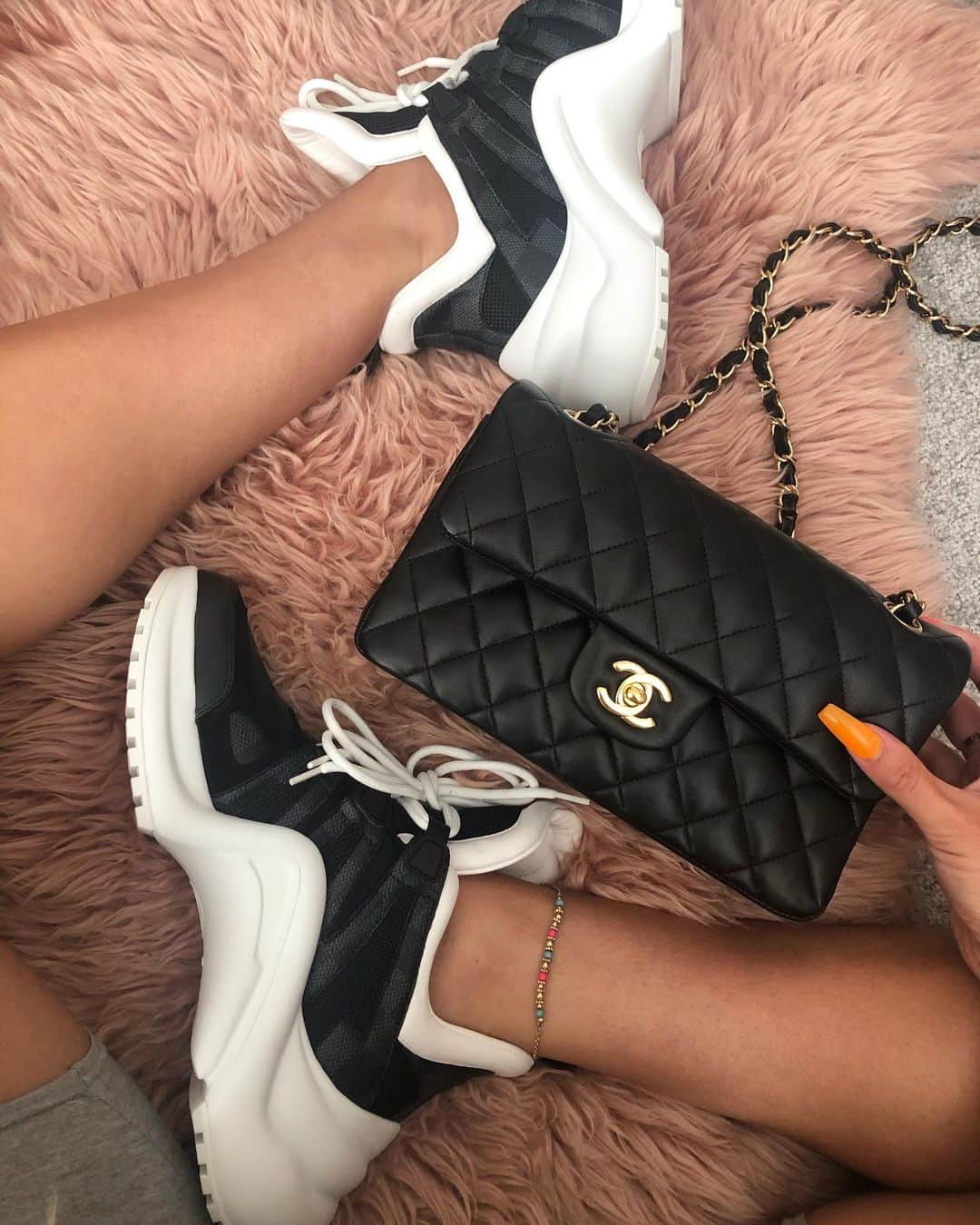 ジョージア・コウソウロウのインスタグラム：「Saturday swag 🤪」