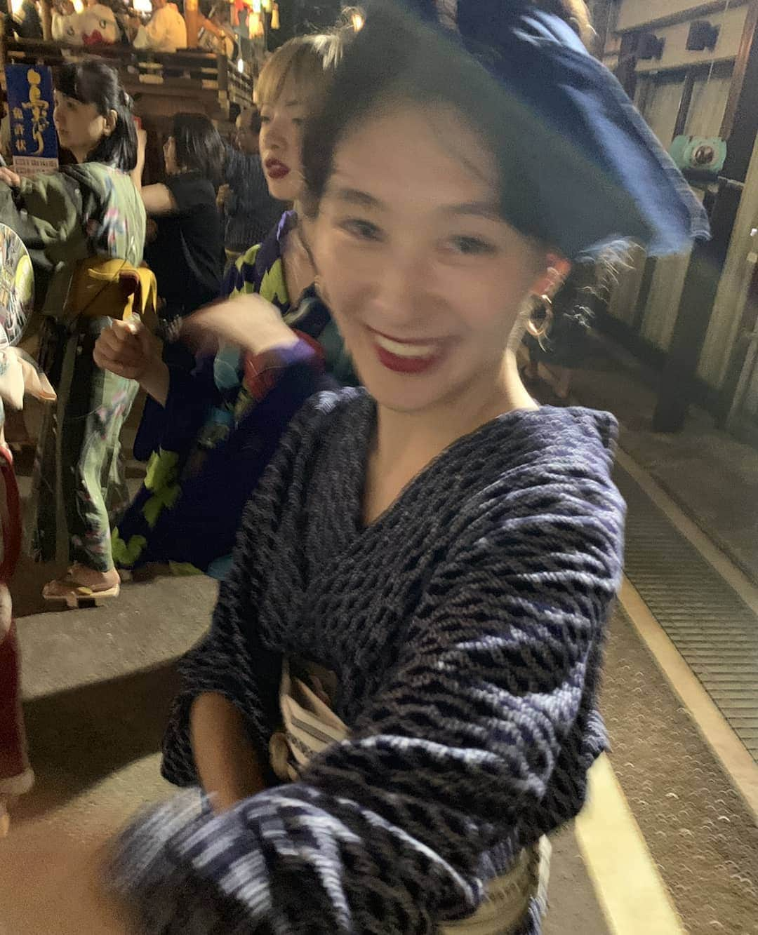 コムアイさんのインスタグラム写真 - (コムアイInstagram)「８月は日本を旅するようにしました。見るべきもの、おしえてください！」8月17日 19時04分 - kom_i_jp