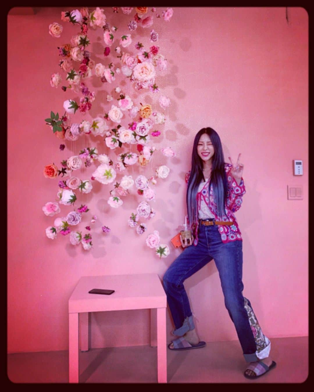 Heizeさんのインスタグラム写真 - (HeizeInstagram)「아 핑크랑 꽃 이제 질리네 . ㅋ 💖🌸💘🎀💗💕🌷 (진리네 ^^ ~ ) 💝💐💝💞🌷💓🎀💓💗💖」8月17日 19時13分 - heizeheize