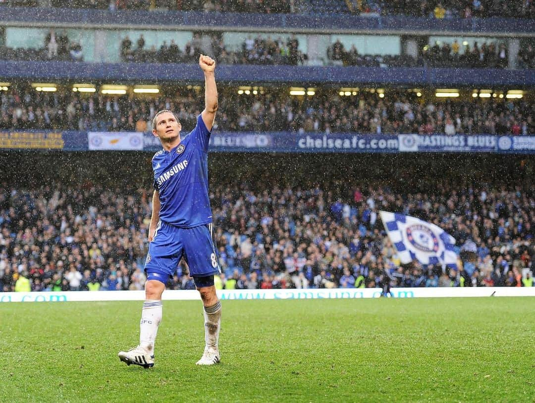 チェルシーFCさんのインスタグラム写真 - (チェルシーFCInstagram)「Back at the Bridge. A new chapter tomorrow! 💙 @FrankLampard #CFC #Chelsea」8月17日 19時38分 - chelseafc