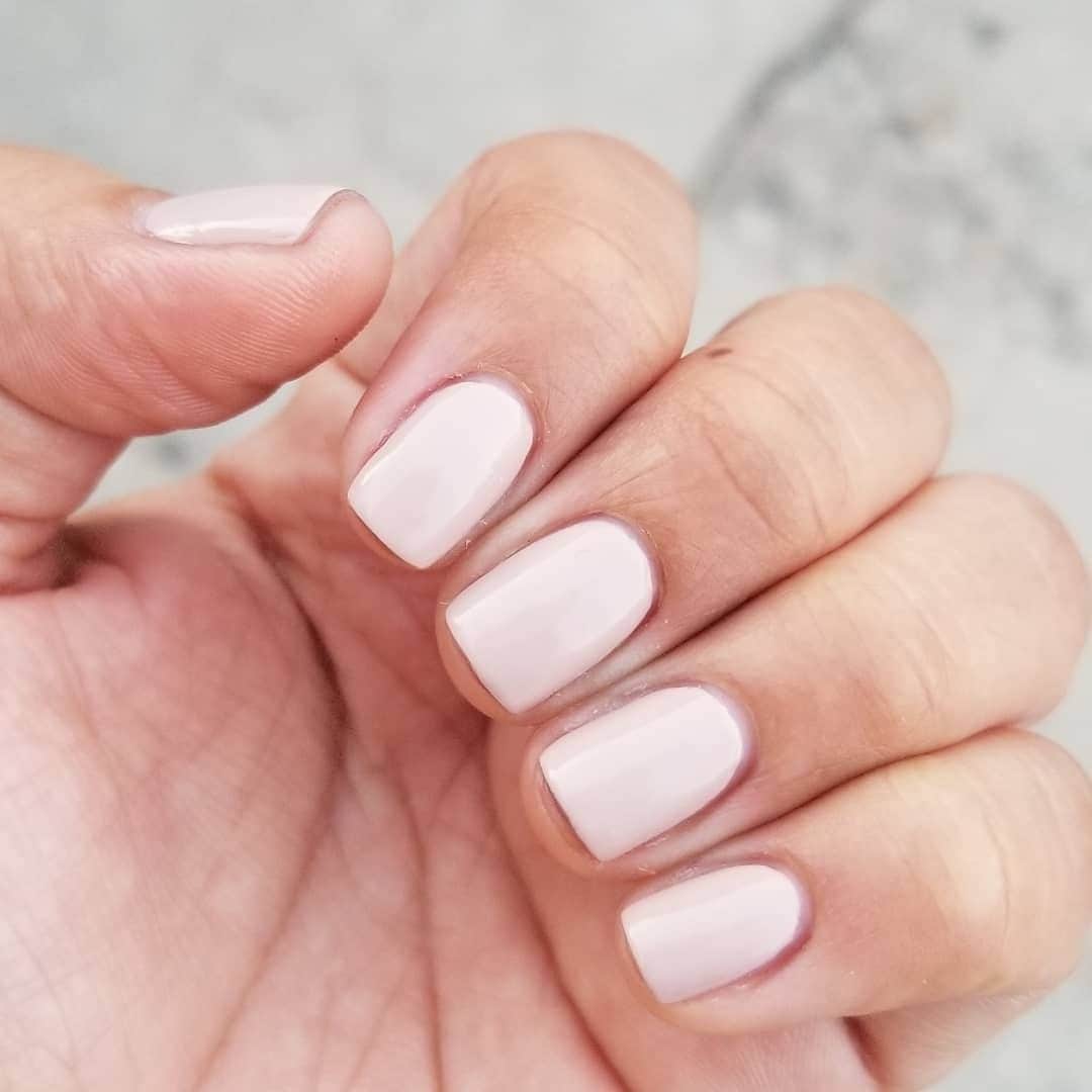 OPIさんのインスタグラム写真 - (OPIInstagram)「Who wants to try new colors but always ends up going with neutrals? 🙋⁠ Loving this #DoYouTakeLeiAway mani by @naailedit_⁠ ⁠ ⁠ #Nails #Manicure #NeutralNails #PinkNails #LightNails #ColorIsTheAnswer #NOTD #NailInspo」8月18日 6時50分 - opi
