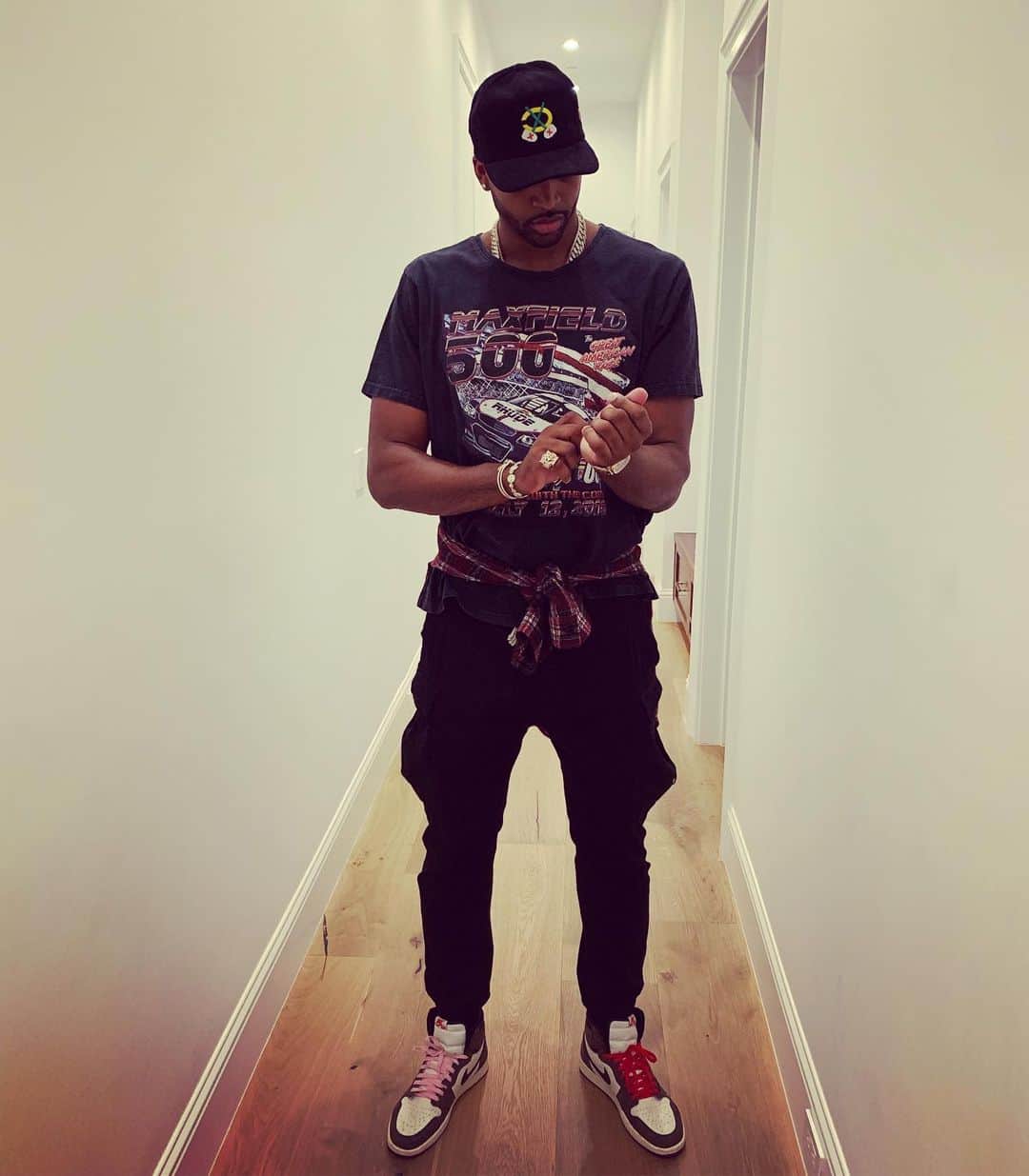 トリスタン・トンプソンのインスタグラム：「Big Mood 😈」