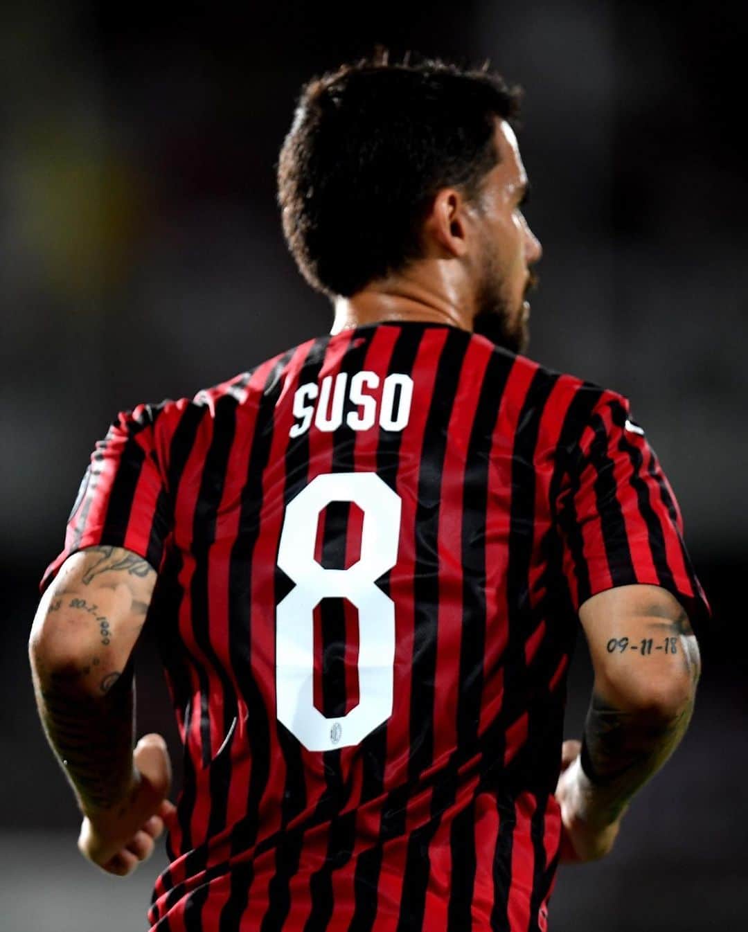ヘスス・フェルナンデス・サエスのインスタグラム：「Va bene così!!! 2 giorni di riposo...e dalla prossima domenica si farà sul serio. #ForzaMilan 🔴⚫ @acmilan #Suso🎱」