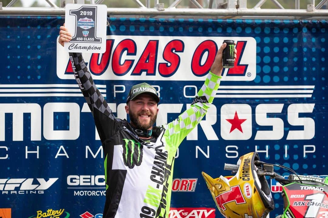 Racer X Onlineさんのインスタグラム写真 - (Racer X OnlineInstagram)「After a 1-1 performance, @elitomac leaves @buddscreekmx as a 3x @promotocross 450 Class champion. | Photo: @afred」8月18日 6時25分 - racerxonline