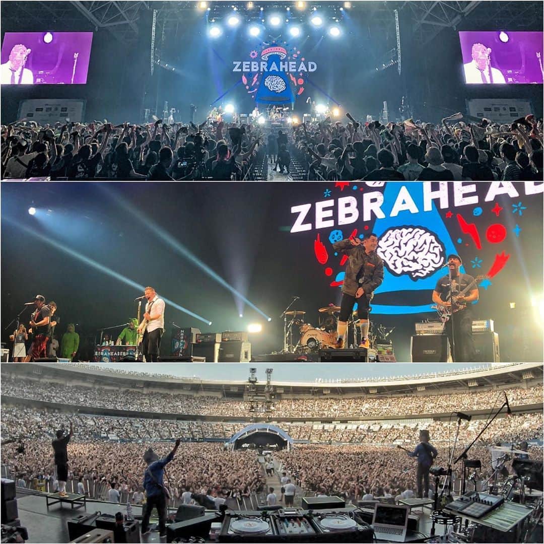 Zebraheadさんのインスタグラム写真 - (ZebraheadInstagram)「Here's a few more pics from today's awesome day!! Ali and Matty sang "Out Of Control" with Man With a Mission again today to a packed stadium and we had an amazing rager of a show too!! Fuck yeah!!!! #Zebrahead #braininvaders #evhgear #deanmarkley #manwithamission #summersonic #japan #tokyo」8月17日 21時47分 - zebraheadofficial