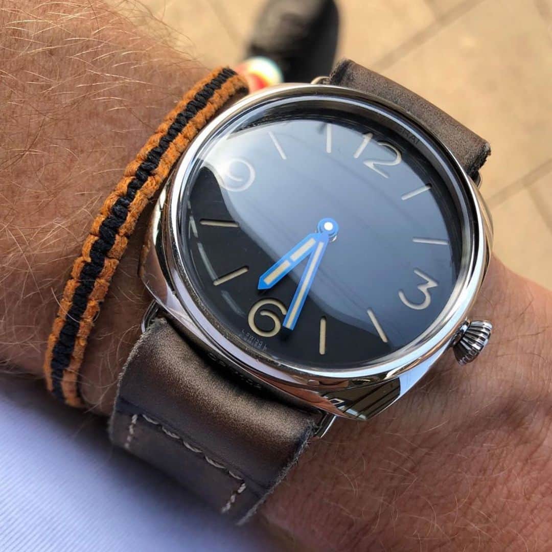 パネライのインスタグラム：「So simple yet so beautiful. The #Panerai #PAM721 anonymous dial Radiomir. Pic by @ahoi1950 #paneraicentral」