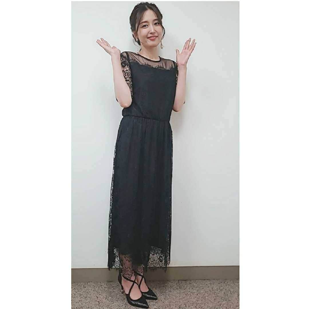 三津谷葉子さんのインスタグラム写真 - (三津谷葉子Instagram)「今日は  昨日から公開している『黒い乙女』の舞台挨拶でした♥️ お越し頂いた皆様。ありがとうございました✨  映画の事はまた詳しく書きますね。  #黒い乙女#ポーズが昭和」8月17日 22時13分 - yoko_mitsuya