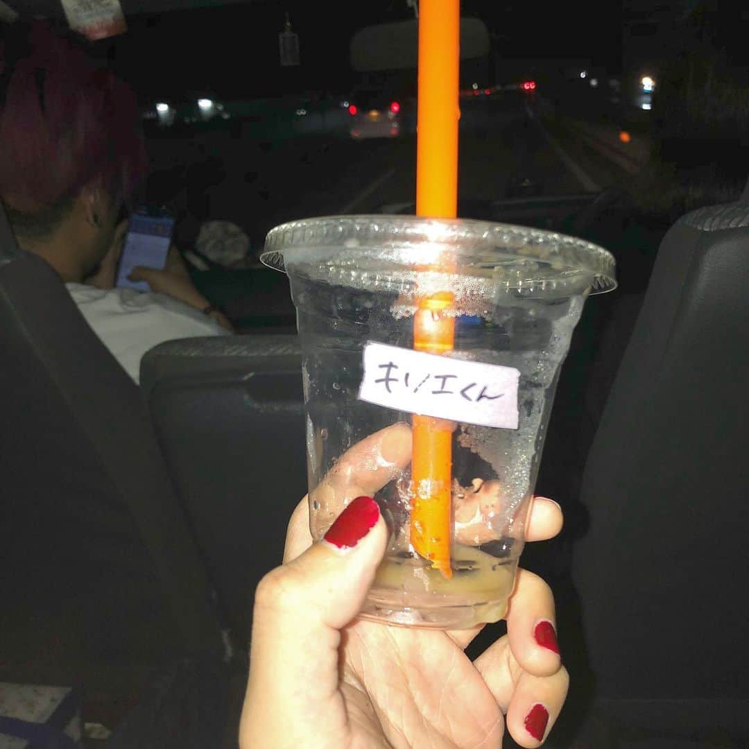 Kyrieのインスタグラム：「CoM名古屋公演でした、有難う。  タピオカほうじ茶ミルク。 タピオカなんて10年ぶり位に食べたけど、美味しいねコレ。 #座茶」