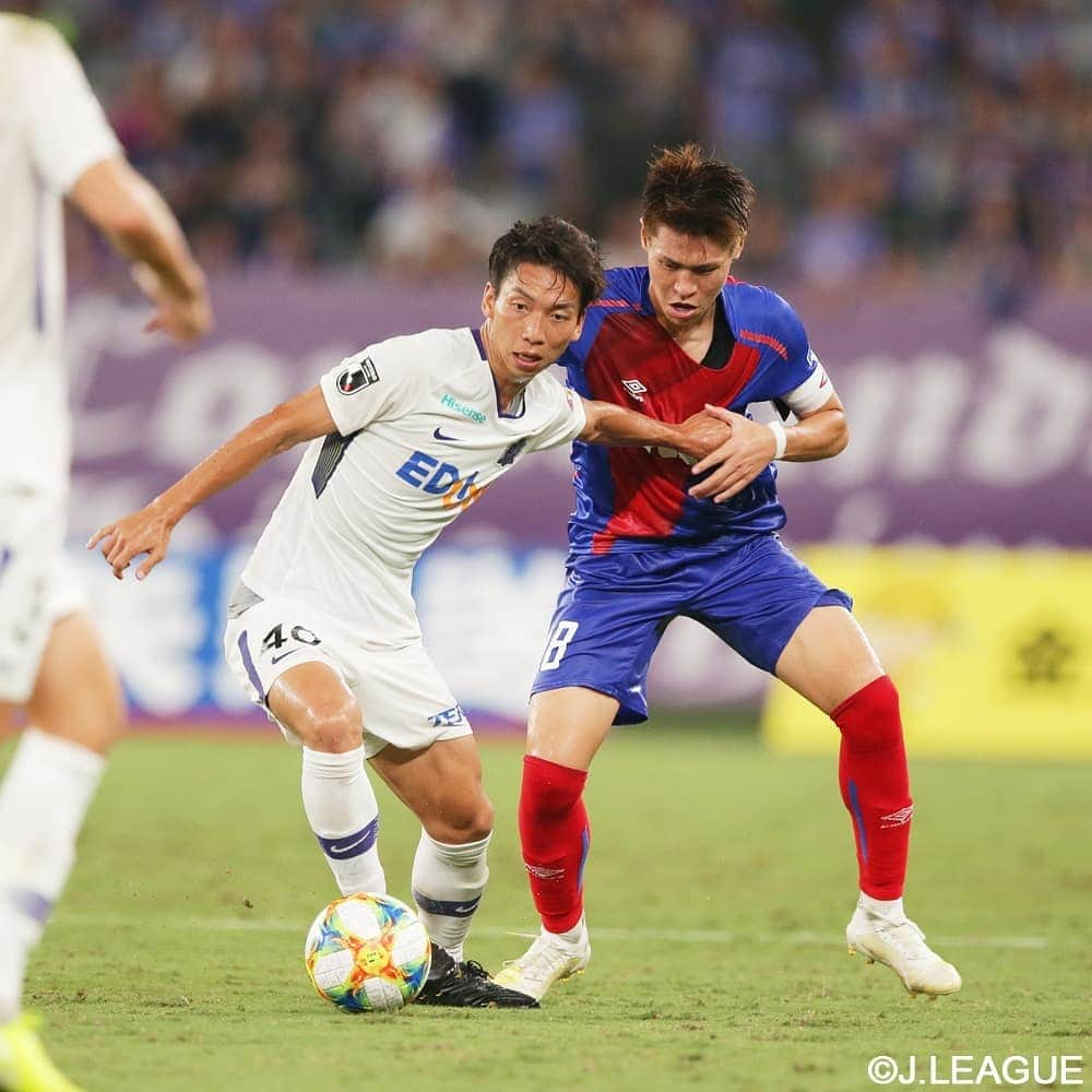 サンフレッチェ広島さんのインスタグラム写真 - (サンフレッチェ広島Instagram)「. ⚽明治安田生命J1リーグ第23節　試合結果⚽ FC東京　0-1　サンフレッチェ広島 前半：0-0 後半：0-1 【得点者】柏好文  FC東京の堅守をこじ開けた柏好文選手のゴールで、首位を撃破‼️ アウェイゲームながらも、たくさんのご声援ありがとうございました🙇  #柏好文 選手 #川辺駿 選手 #青山敏弘 選手 #sanfrecce #ICHIGAN」8月17日 22時22分 - sanfrecce.official