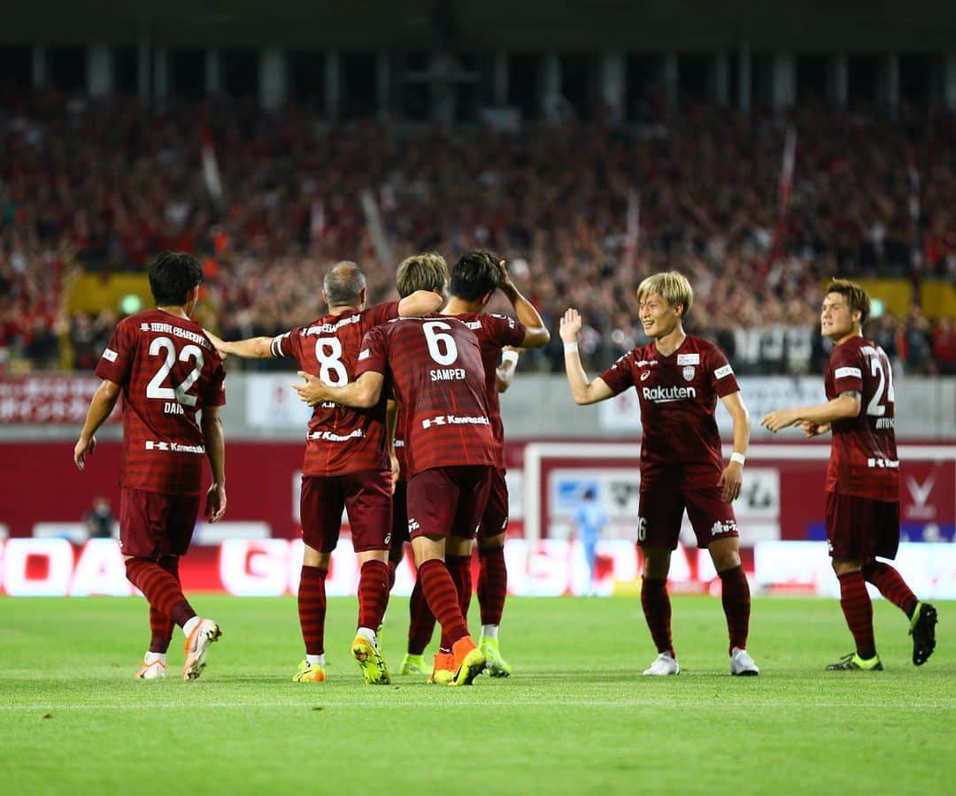 ヴィッセル神戸さんのインスタグラム写真 - (ヴィッセル神戸Instagram)「WE ARE KOBE ❤️⚓️ . #vissel #visselkobe #ヴィッセル神戸 #WeAreKobe #一致団結 #Kobe #神戸 #JLeague #Jリーグ」8月17日 22時19分 - visselkobe