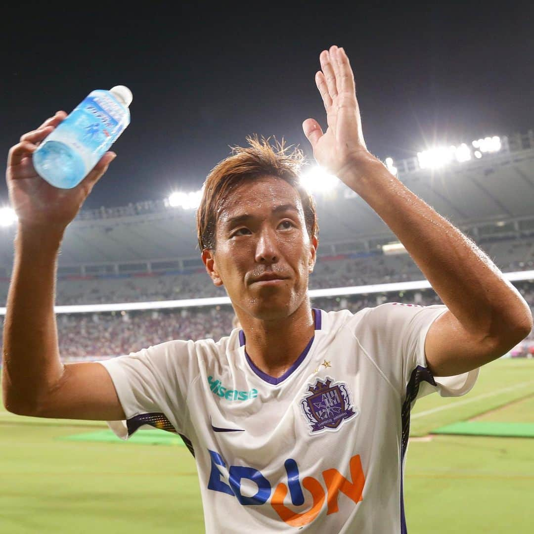 Goal Japanさんのインスタグラム写真 - (Goal JapanInstagram)「. 柏の決勝ゴールで首位のFC東京を撃破‼︎ (Photo:J.LEAGUE) . 🇯🇵#明治安田生命J1リーグ 第23節 🆚#FC東京 0-1 #サンフレッチェ広島 ⚽️#柏好文(61分) . #soccer #football #J1 #jleague #tokyo #fctokyo #sanfrecce #sanfreccehiroshima #サッカー #フットボール #Jリーグ #⚽」8月17日 22時37分 - goaljapan