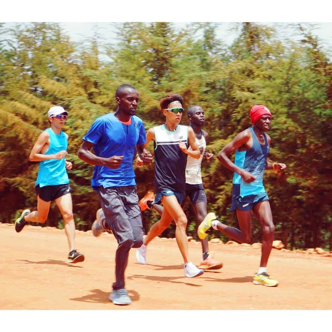 神野大地さんのインスタグラム写真 - (神野大地Instagram)「Long Distance Day！🏃‍♂️🇰🇪 今日はフィジオのMakanga &その友達も参加。中にはジャージのまま走り切る強者もいた！笑  今週も全メニューやりきった！✨✨ ケニア合宿もあと2週間！ #iten #marathon #ケニア合宿」8月17日 22時43分 - daichi_0913