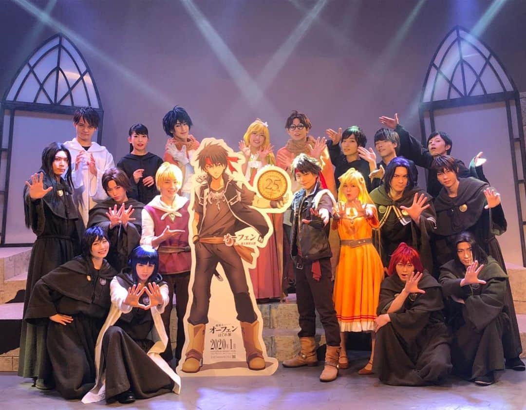 冨森ジャスティンのインスタグラム：「舞台「魔術士オーフェン」、明日はついに千秋楽でございます！ 早い！笑 明日も大事にチャイルドマンとして生きたいと思います！ 最後まで応援よろしくお願いします！ #舞台オーフェン」